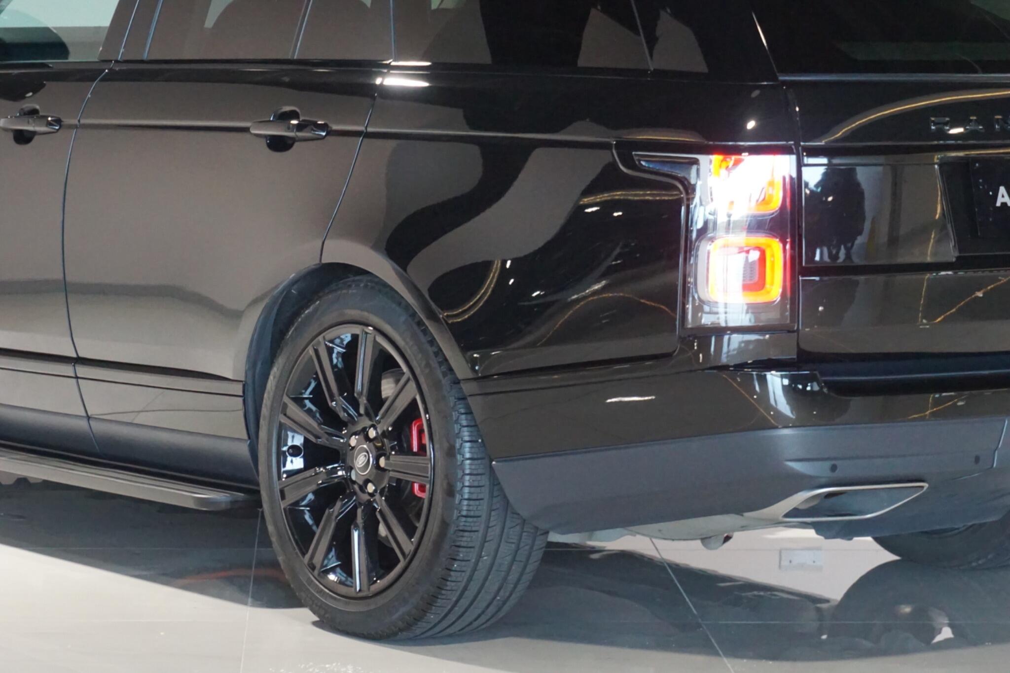 Land Rover Range Rover 2.0 P400e 13.1kWh Westminster Black SUV 5dr Petrol Plug-in Hybrid Auto 4WD Euro 6 (s/s) (404 ps)